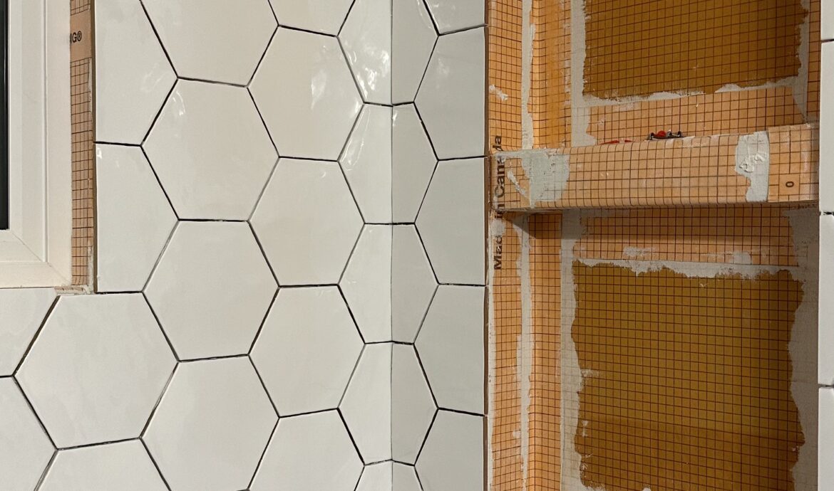 TUB SURROUND – PROGRESS PHOTOS