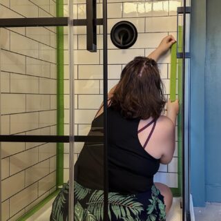 When my soul sister said she wanted to finish the shower before her husband got back from work, you know I was there 💪🏻 they did all the heavy work beforehand - demo, leveling, installing the new @maax_bath shower. All was left was some tedious caulking. And well, we all know I have a bit of experience caulking showers now! We did a mix of black silicone along the top and in the centre where the walls met to continue the look of the faux-grout (can you believe this isn’t tile?!). Then did a translucent white along the perimeter outside of the glass walls. This stuff dries FAST and I was worried the tape has ripped off my hard work, but in the end it turned out pretty good, if I do say so myself 😘 now let’s see if her husband notices it was taken off the honey-do list 😉